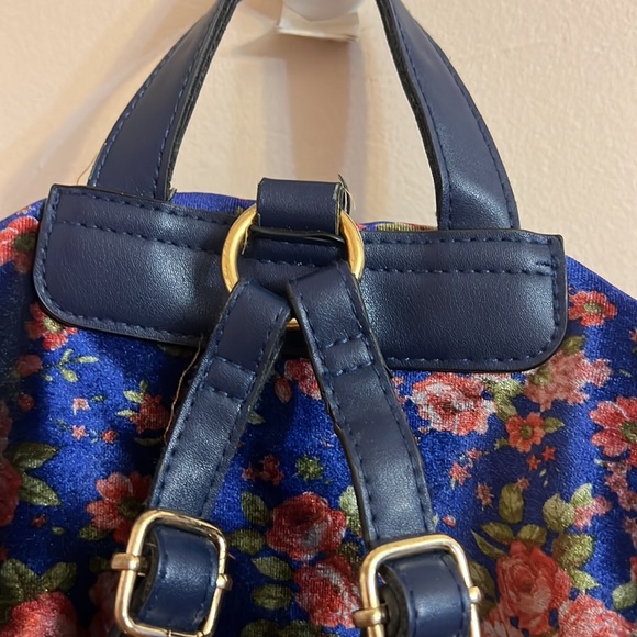 Floral Velvet Like Backpack - Picture 10 of 15